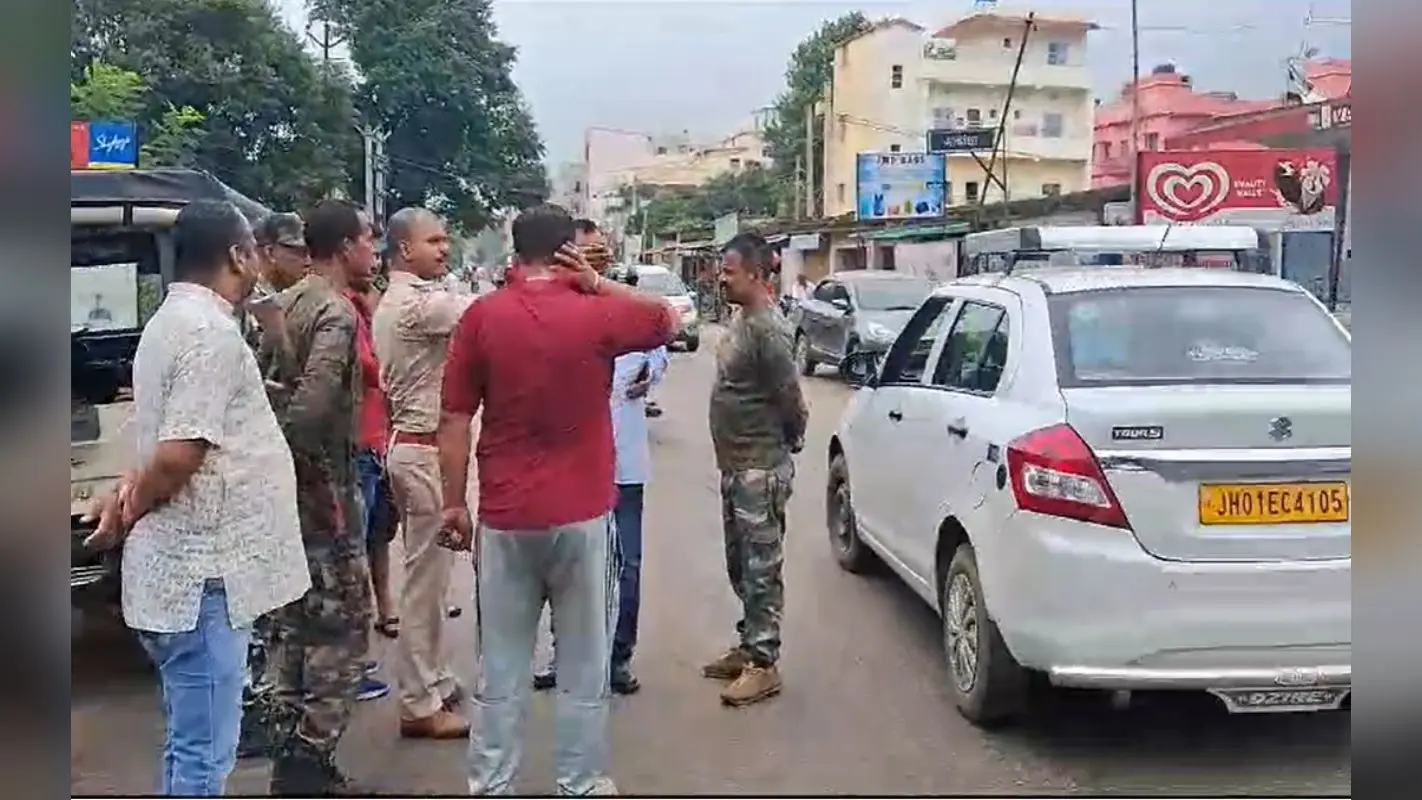 रांची के कांके इलाके में ताबड़तोड़ फायरिंग, जमीन कारोबारी को अज्ञात अपराधियों ने मारी सात गोली, स्थिति नाजुक