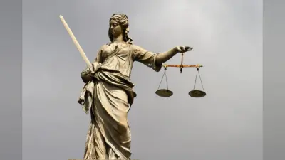 हाथरस कांड: फैसले से परिवार असहमत, बरी आरोपियों को सजा मिलने के बाद ही अस्थियां विसर्जन की प्रतिज्ञा ली