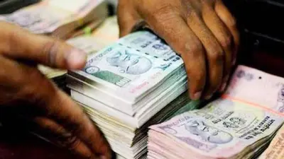 UP News: आगरा में एक बाइक मैकेनिक रातों-रात बना करोड़पति, जानिए कहां से आया इतना पैसा