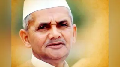 अनुकरणीय है शास्त्री जी की सादगी