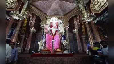 Ganesh Chaturthi 2023, Lalbaug cha Raja First Look: सजा ‘लालबागचा राजा’ का दरबार, यहां देखें Viral Photos