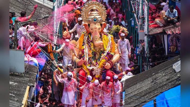 Lalbaugcha Raja 2022 Visarjan Video Live: लालबाग के राजा के विसर्जन की लाइव वीडियो यहां देखें
