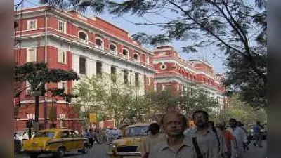 West Bengal: पुलिस की कार्रवाई के खिलाफ भाजपा ने किया पुलिस मुख्यालय लाल बाजार का घेराव