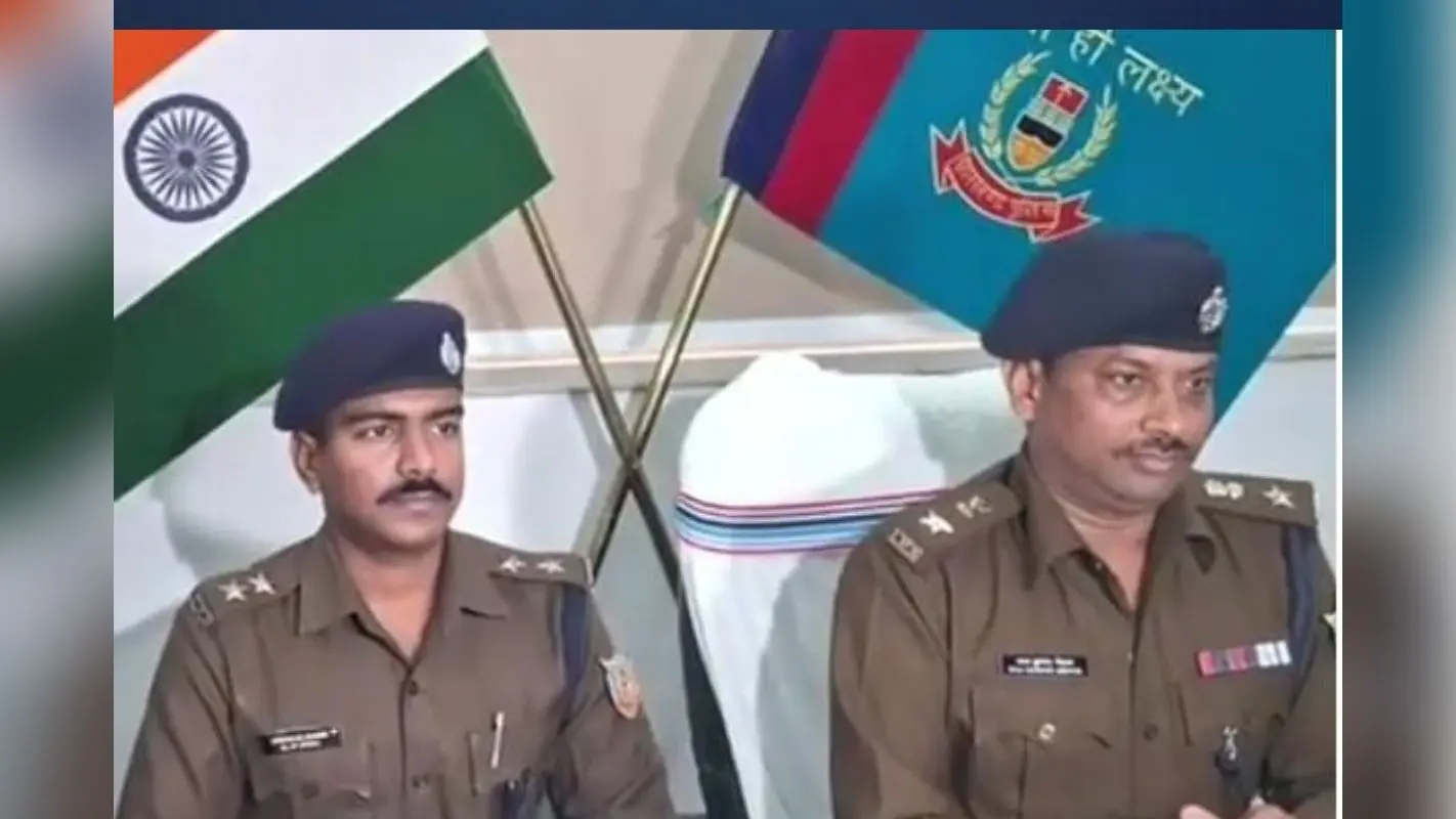 झारखंड: फेसबुक पर दोस्ती कर आपत्तिजनक फोटो इंस्टाग्राम पर भेजकर परेशान करनेवाला बिहार से गिरफ्तार, मोबाइल जब्त