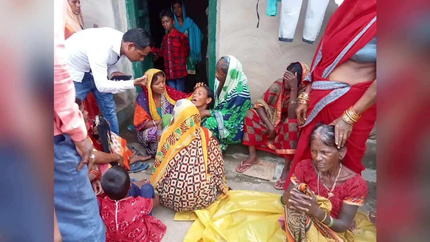 Jharkhand News : झारखंड के लातेहार में करमा की डाली विसर्जित करने गयीं 7 युवतियों की डूबने से मौत
