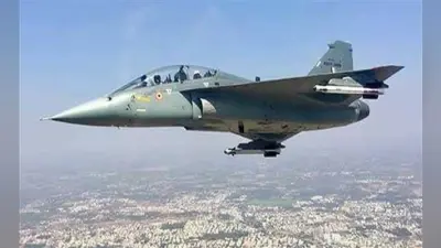 LCA तेजस की दूसरी स्क्वाड्रन भारतीय वायुसेना में शामिल, एयर चीफ ने तेजस में भरी उड़ान