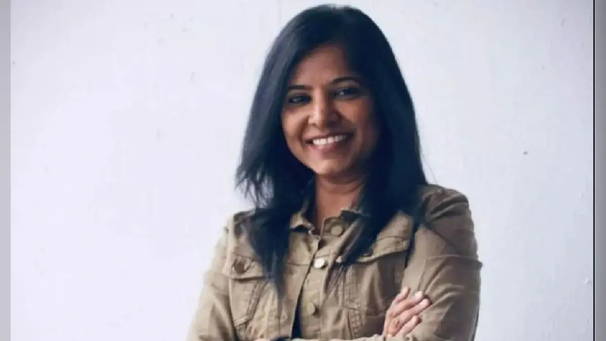 कौन हैं Leena Manimekalai? जिनकी डॉक्यूमेंट्री फिल्म के पोस्टर पर मचा है बवाल