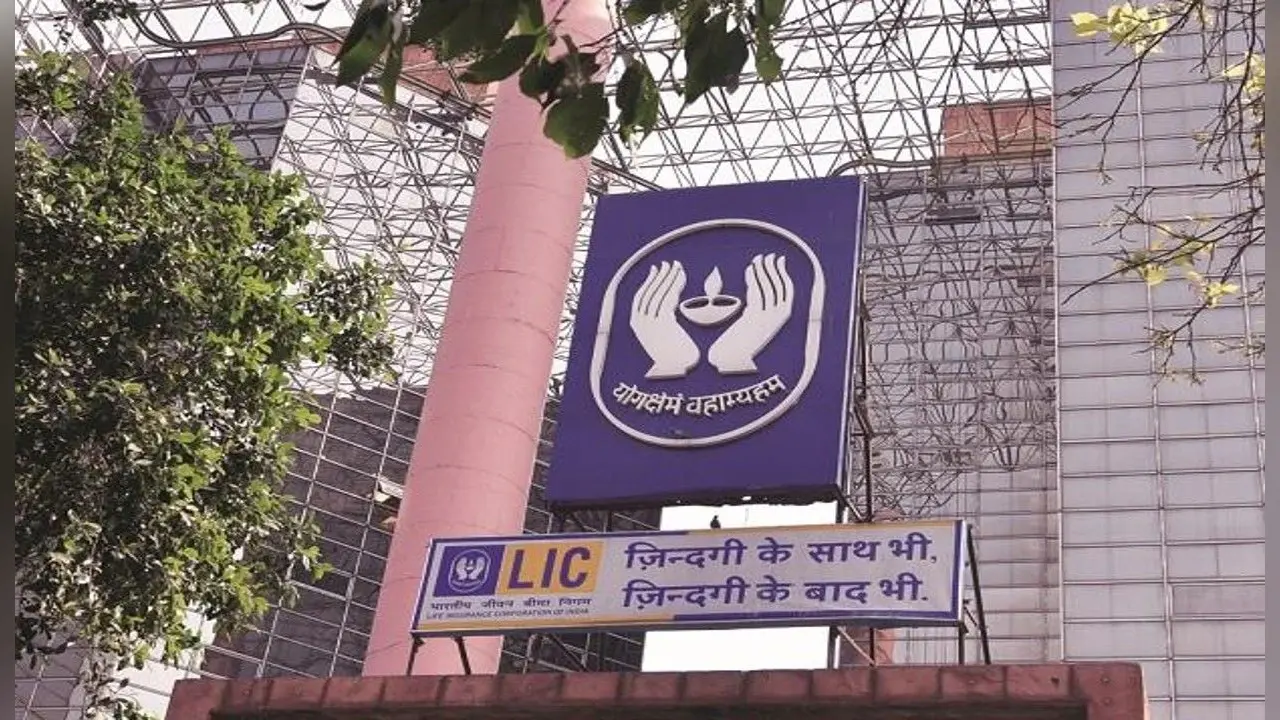 हिंडनबर्ग रिपोर्ट के बाद LIC ने अदाणी ग्रुप की 4 कंपनियों में बढ़ाई हिस्सेदारी, पढ़ें रिपोर्ट