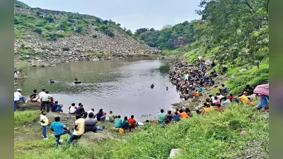 धनबाद : पोखरिया में डूब रहे साथी को बचाने में दूसरे दोस्त की गयी जान, आठवीं का छात्र था उत्सव