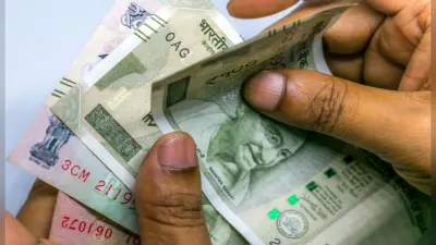Loan moratorium : आम आदमी को जल्द मिलेगा दिवाली का तोहफा, टाली गई EMI का ब्याज खुद चुकाएगी मोदी सरकार