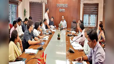 जिला स्तरीय समन्वय समिति की बैठक में बोले लोहरदगा के उपायुक्त- योग्य किसानों को दिलायें KCC का लाभ