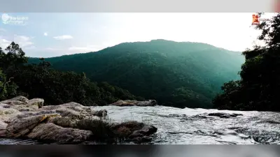 पर्यटकों के स्वागत के लिए तैयार है लोहरदगा का लावापानी जलप्रपात, खूबसूरती ऐसी की देखते रह जाएंगे