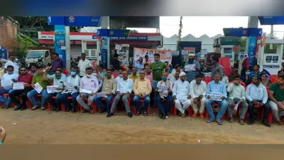 लोहरदगा में ब्रिकेटिंग प्लांट ने बदली ग्रामीणों की तकदीर, संवरने लगे हैं जीवन स्तर