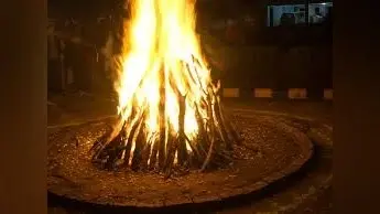 Lohri 2023: लखनऊ में इस तरह मनाया जाएगा लोहड़ी का जश्न, तैयारियां हुईं तेज, सुख-समृद्धि के लिए अपनाएं ये विधि