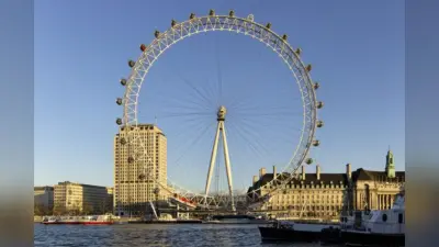 UP: गोरखपुर में रामगढ़ ताल के किनारे लगेगा London Eye से भी बड़ा झूला, रवि किशन ने योगी को दी सलाह