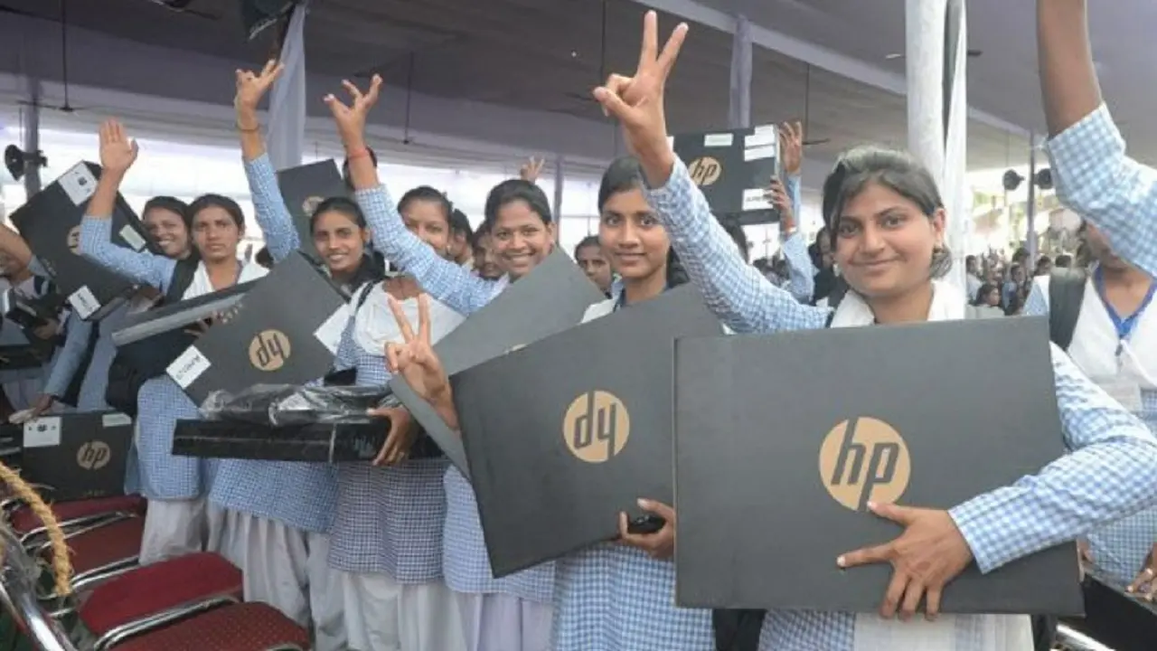 Board Toppers Prize Jharkhand: 10th-12th टॉपर्स को लैपटॉप, मोबाइल और इतना नकद इनाम, हेमंत सरकार की योजना