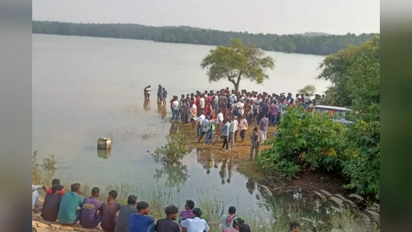 झारखंड:हजारीबाग के लोटवा डैम में बड़ा हादसा, सात छात्रों में एक की बची जान,छह के शव बरामद, बाइक से आए थे घूमने