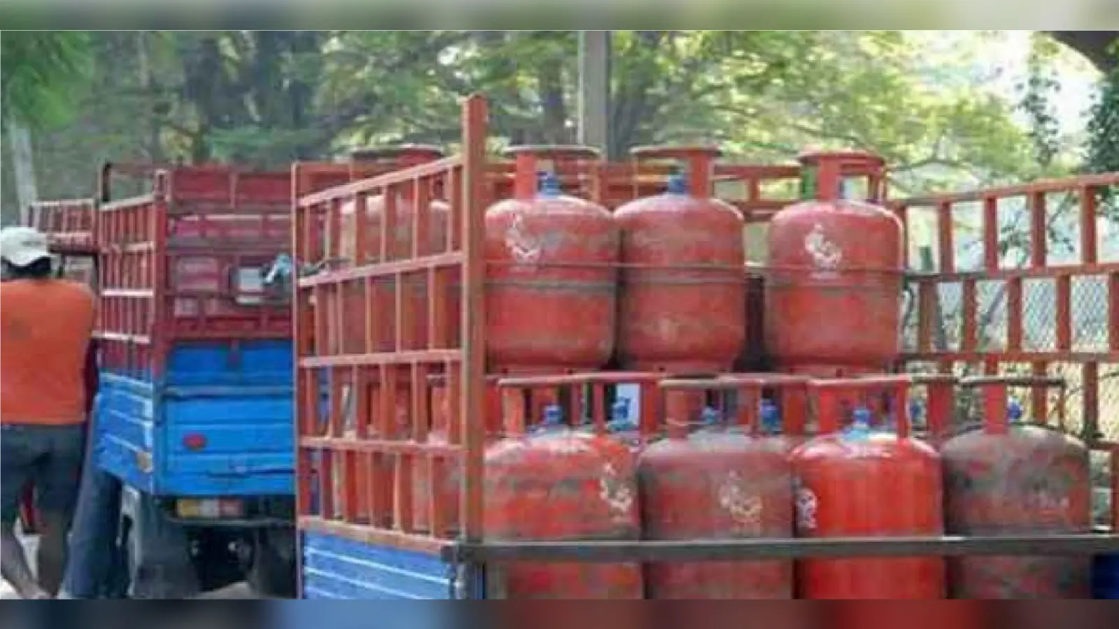 Lpg Price: बिहार में गैस सिलेंडर 170 रुपए से अधिक हुआ सस्ता, जानिए नया रेट व किन्हें मिल सकेगा इसका फायदा