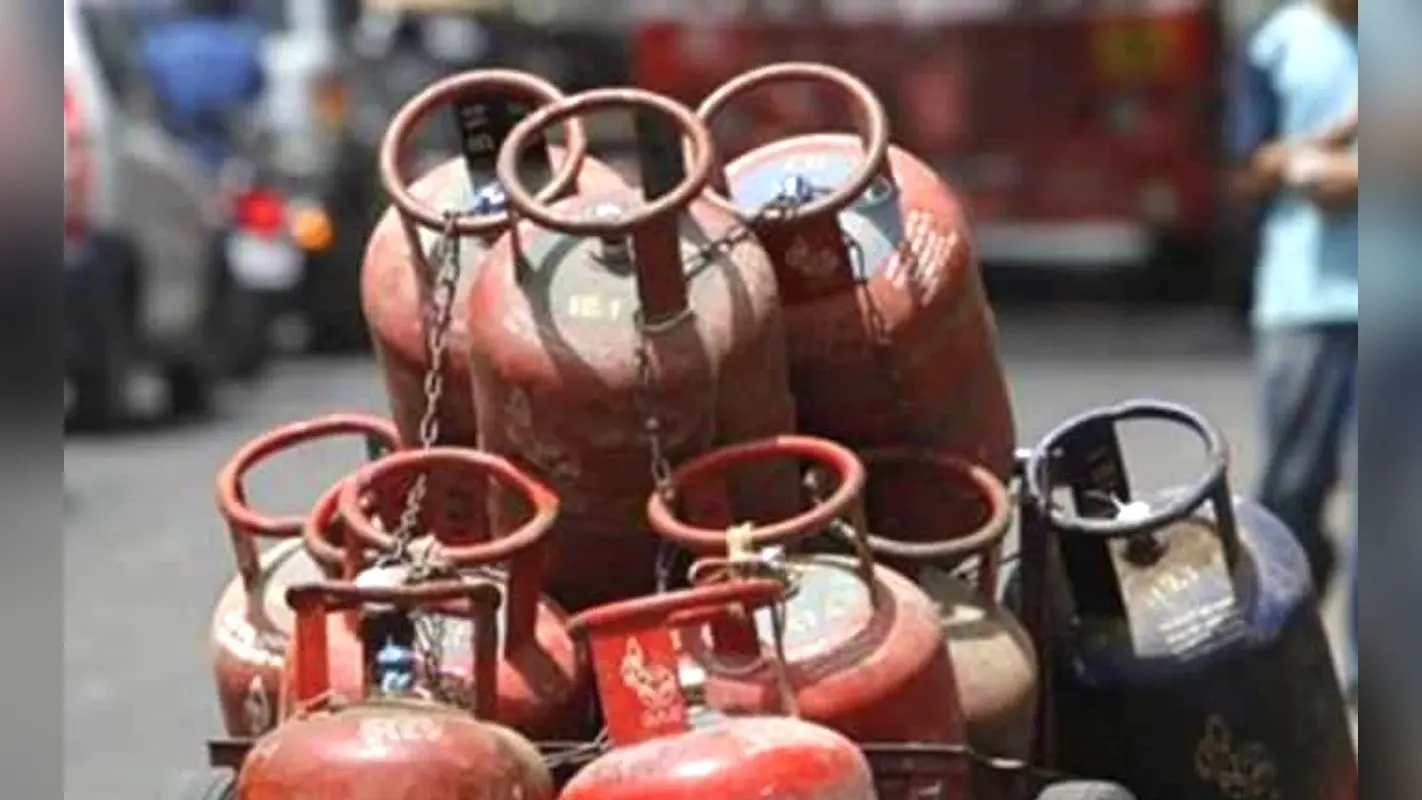 LPG Subsidy : एलपीजी कनेक्शन पर सब्सिडी के नियम में बदलाव! जानें यह जरूरी बात