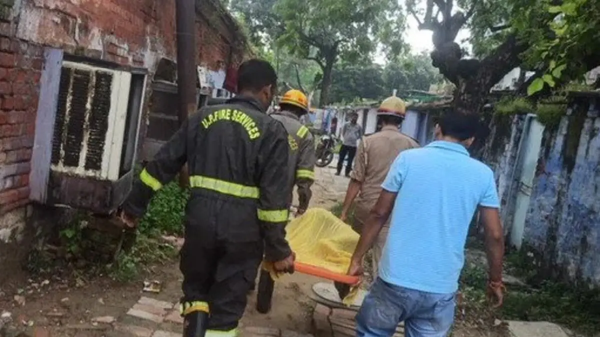 लखनऊ: रेलवे कॉलोनी के जर्जर मकान की छत गिरने से तीन बच्चों समेत पांच की मौत, सीएम योगी आदित्यनाथ ने जताया शोक