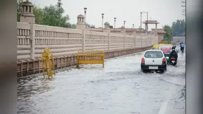 UP Weather Update: यूपी में राहत की बारिश से बदला मौसम, आज भी यहां जमकर बरसेंगे बादल, जानें अपने शहर का हाल