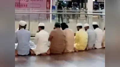 Lulu Mall Controversy: यूपी पुलिस का बड़ा एक्शन, मॉल में नमाज पढ़ने वाले 4 युवक गिरफ्तार