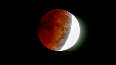 Chandra Grahan 2020: कब लग रहा है चंद्र ग्रहण, जानें तारीख, समय, सूतक काल और इस ग्रहण का प्रभाव…