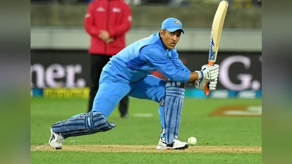 धौनी के संन्यास को लेकर उनके चेन्नई सुपर किंग्स के साथी खिलाड़ी ने कह दी ये बड़ी बातें