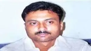गोरखपुरः माफिया विनोद उपाध्याय के डर से नहीं करा रहे थे निर्माण कार्य, पुलिस ने मुक्त कराई गई जमीन