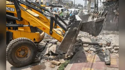 Madrasa Demolished in Assam: असम में जिहादी गतिविधि के विरोध में स्थानीय लोगों ने मदरसे को किया ध्वस्त