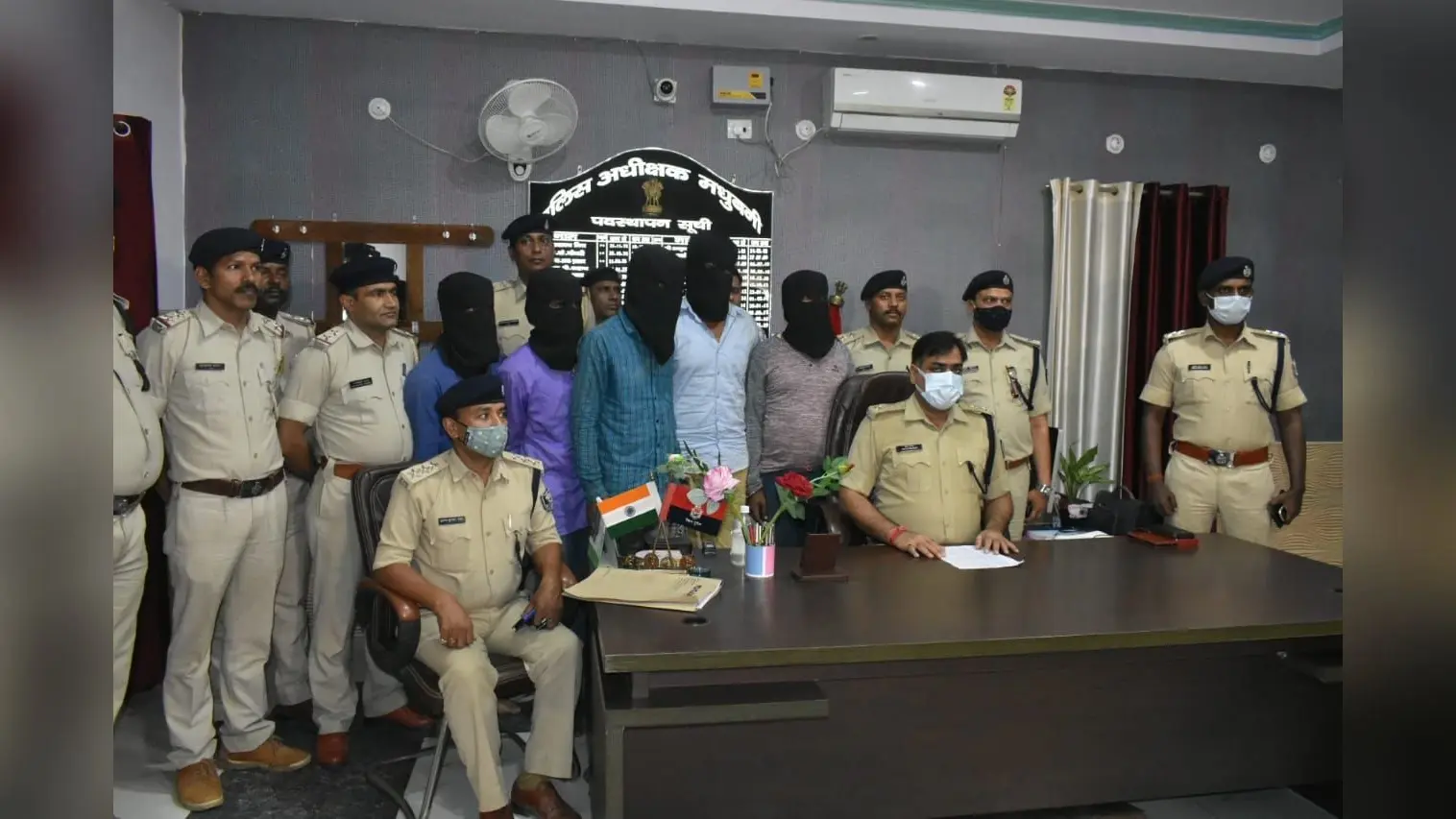 मधुबनी हत्याकांड का मुख्य आरोपित प्रवीण झा सहित 6 गिरफ्तार, SP बोले- एक भी अपराधी नहीं गया नेपाल
