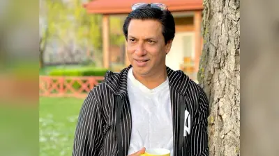 फिल्ममेकर मधुर भंडारकर हुए कोविड पॉजिटिव, ट्वीट कर कहा – वैक्सीन लेने के बाद भी कोरोना…