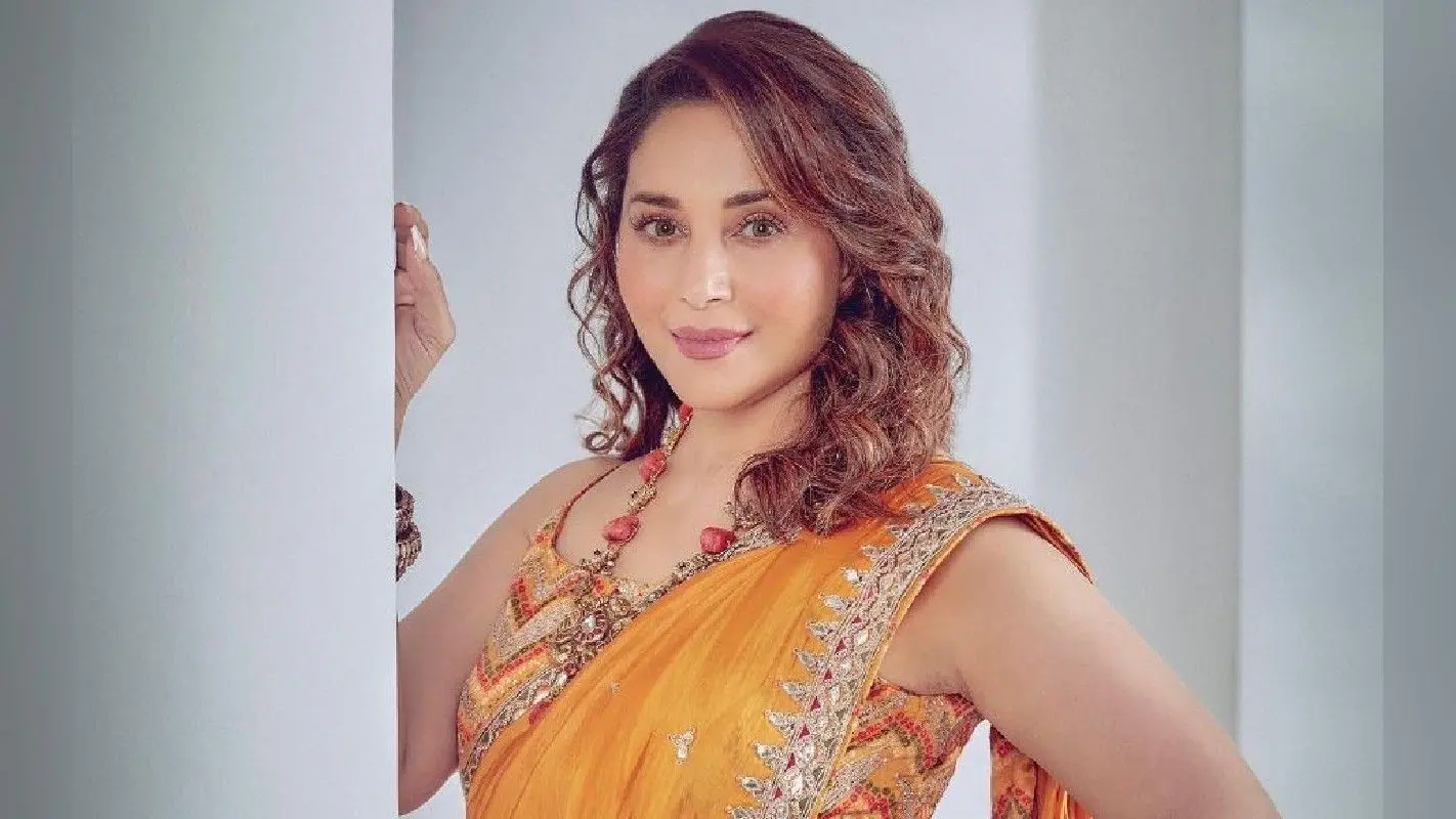 OTT को लेकर बोलीं माधुरी दीक्षित- आप कहानियां मन मुताबिक बता सकते हैं और पसंदीदा विषय पर…