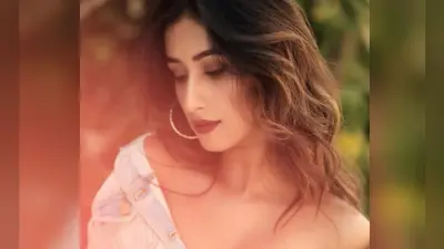 Kumkum Bhagya: शो में मायरा मिश्रा की हो सकती है इंट्री, टॉपलेस फोटो से बटोर चुकी हैं सुर्खियां