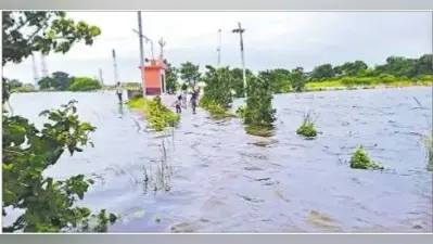 Flood in Bihar : बागमती नदी के जलस्तर में आया ठहराव, पर नये क्षेत्र में फैल रहा पानी