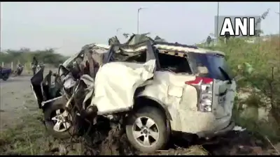 महाराष्ट्र दर्दनाक हादसा: पुल से कार गिरी, भाजपा विधायक के बेटे सहित सात छात्रों की मौत