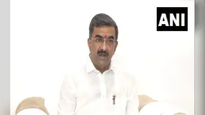 महाराष्ट्र की राजनीति में एक बार फिर बयानबाजी का दौर जारी, शिंदे गुट के नेता ने संजय राउत को घेरा