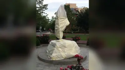 अमेरिका : प्रदर्शकारियों ने महात्मा गांधी की प्रतिमा को पहुंचाया नुकसान, जांच शुरू