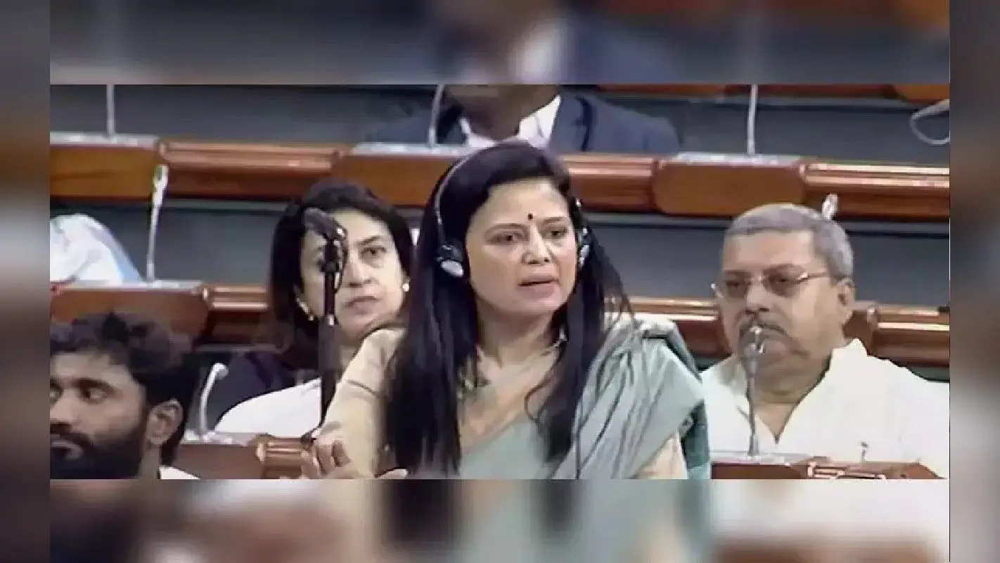 मोदी को बदनाम करने की साजिश? जानें क्या है निशिकांत दुबे और महुआ मोइत्रा मामला जिसपर कोर्ट में होगी सुनवाई
