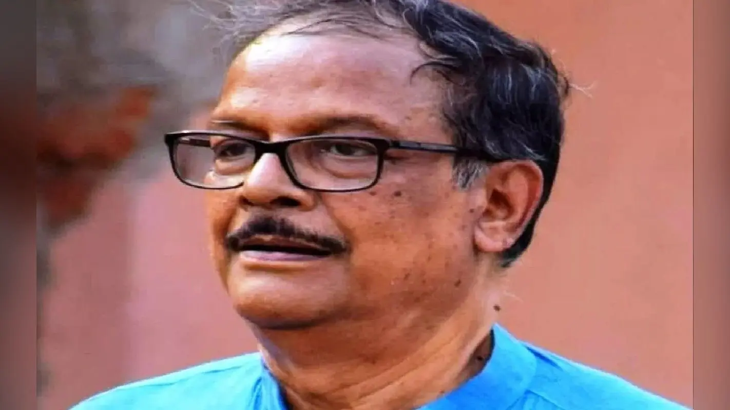 बंगाल के कानून मंत्री मलय घटक को कलकत्ता हाईकोर्ट ने तलब किया, भागे-दौड़े पहुंचे ममता बनर्जी कैबिनेट के मंत्री