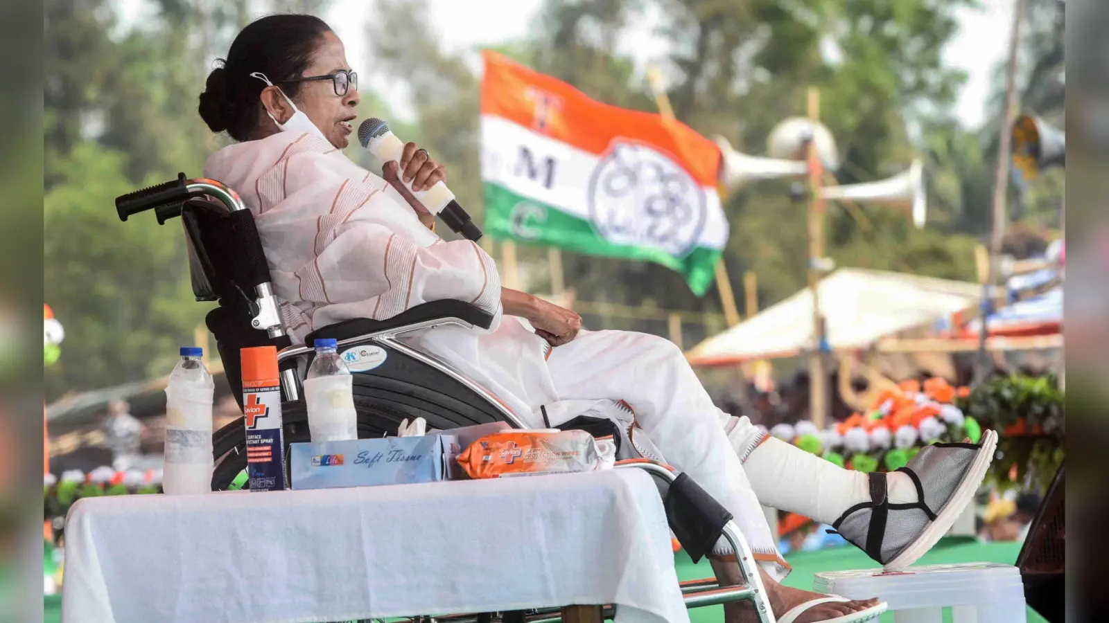 Bengal Vidhan Sabha Chunav 2021: 291 सीटों पर तृणमूल कांग्रेस ने घोषित किये उम्मीदवार, ममता सिर्फ नंदीग्राम से लड़ेंगी, 10 मार्च को करेंगी नामांकन