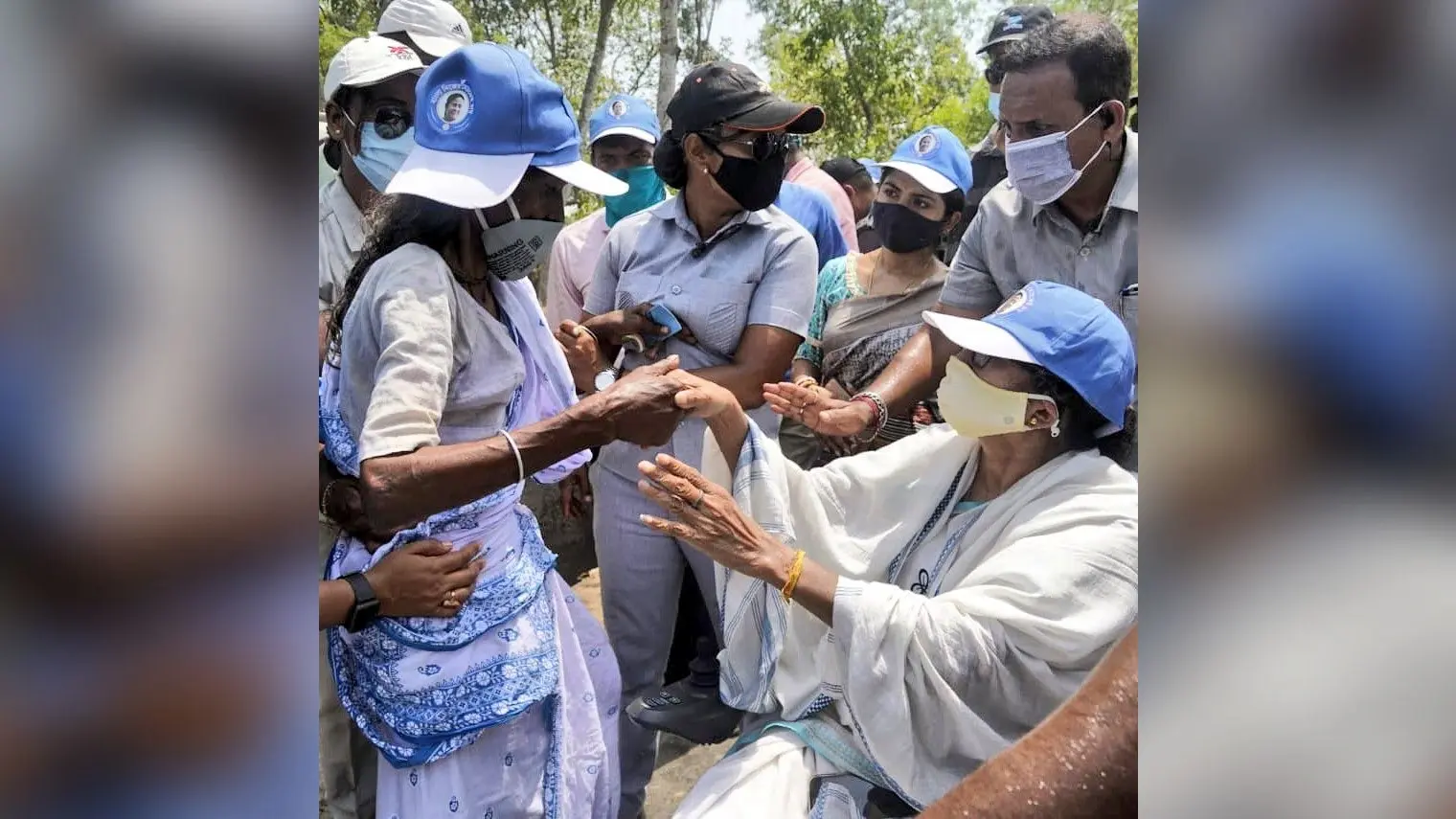 Bengal Election 2021: Central Force पर ममता बनर्जी का हमला, कहा – फोर्स की गाड़ियों से BJP बांट रही है नोट, खरीद रही है वोट