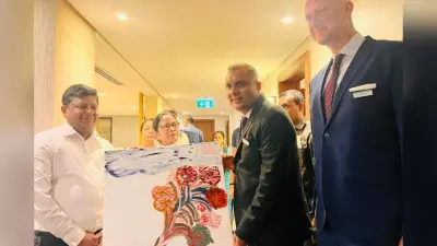 दुबई एयरपोर्ट पर अचानक ममता बनर्जी और श्रीलंका के राष्ट्रपति की हुई मुलाकात, बंगाल आने का दिया निमंत्रण