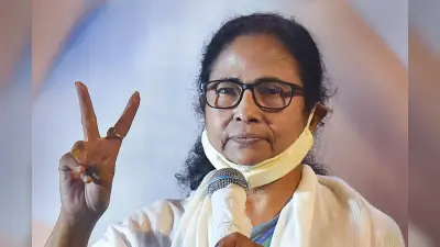 ममता बनर्जी के करीबियों की मुश्किलें जारी, CBI कोर्ट से राहत के बाद HC ने रोकी जमानत, TMC के साथ कांग्रेस
