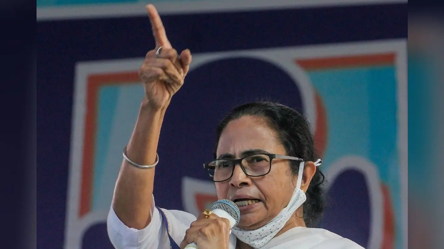 TMC से पलायन पर बोलीं ममता, ED-CBI के डर से पार्टी छोड़ रहे लोग, भाजपा अब भारतीय जंक पार्टी
