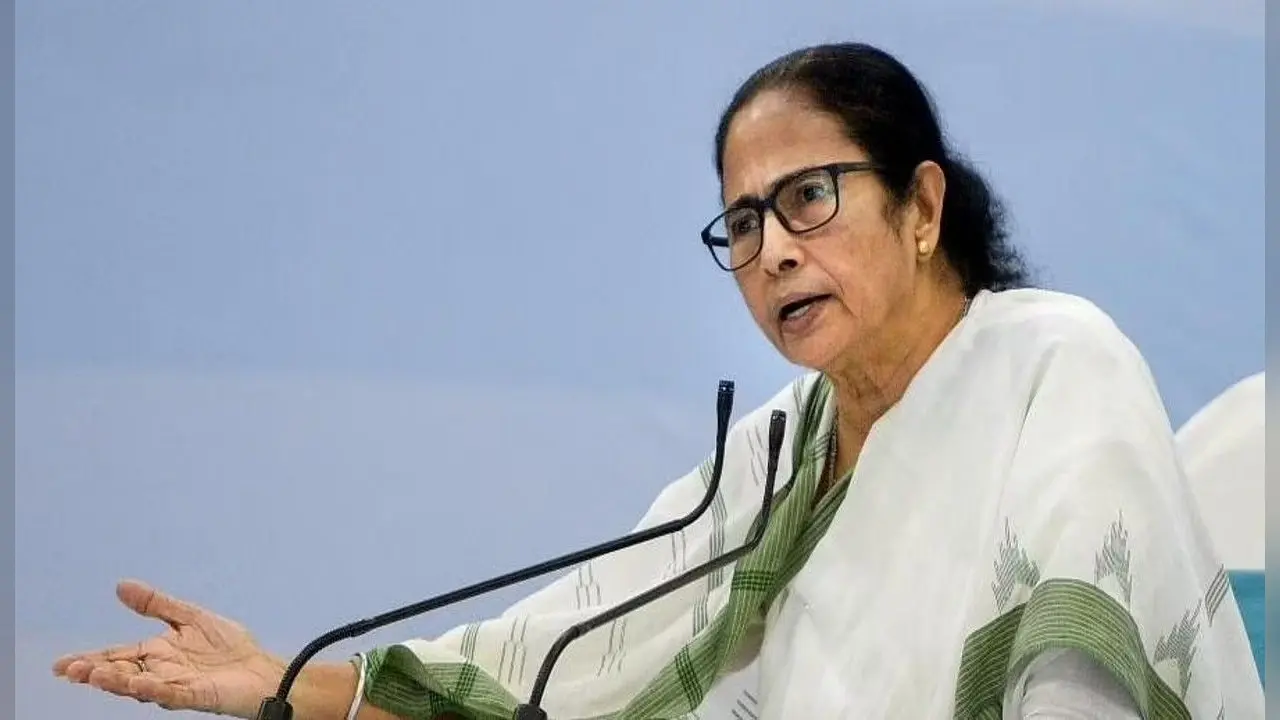 पंचायत चुनाव में केंद्रीय बलों की तैनाती को लेकर ममता बनर्जी सरकार ने दायर की पुनर्विचार याचिका