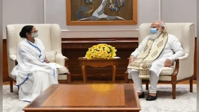 पीएम मोदी से मिलीं ममता बनर्जी, बोलीं- पेगासस जासूसी मामले पर ऑल पार्टी मीटिंग बुलानी चाहिए
