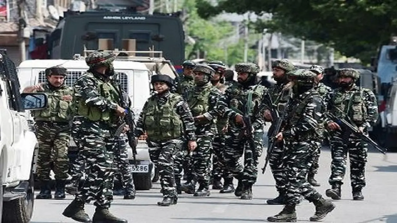 मणिपुर को दहलाने की साजिश नाकाम, सर्च अभियान में असम राइफल्स ने बरामद किए हथियार और विस्फोटक