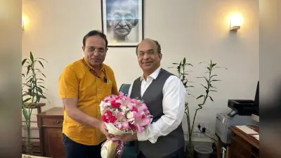 भारतीय सूचना सेवा के वरिष्ठ अधिकारी मनीष देसाई ने पीआईबी के प्रधान महानिदेशक का संभाला पदभार