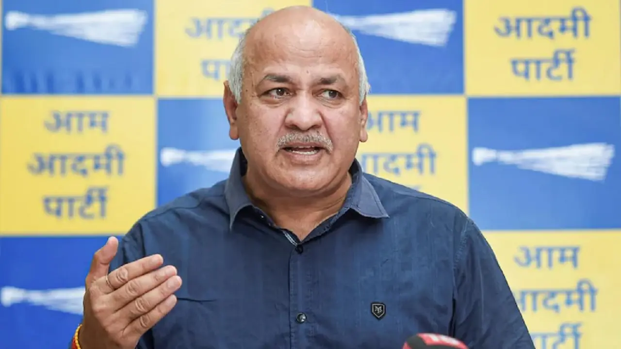 CBI रेड पर बोली आम आदमी पार्टी, सिसोदिया के घर से सीबीआई को मिलेंगे पेंसिल और कॉपी